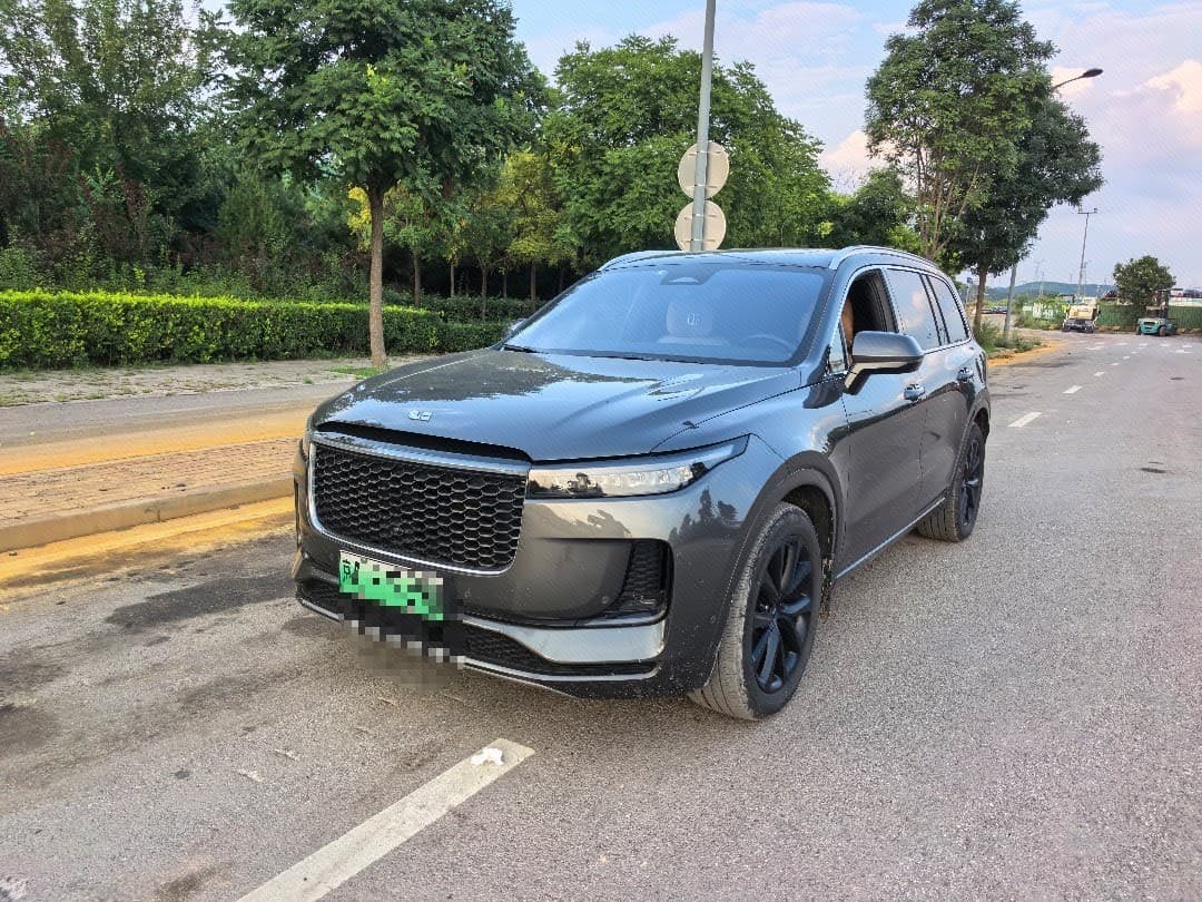 Li ONE 2021 Model, Extended-Range 6-Seater Version