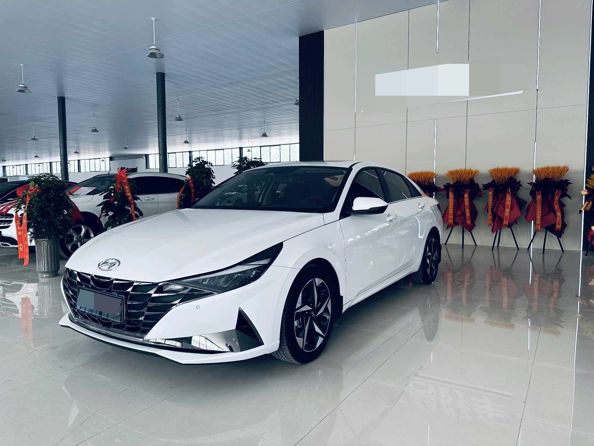 Elantra 2022 1,5 L CVT LUX Édition Premium