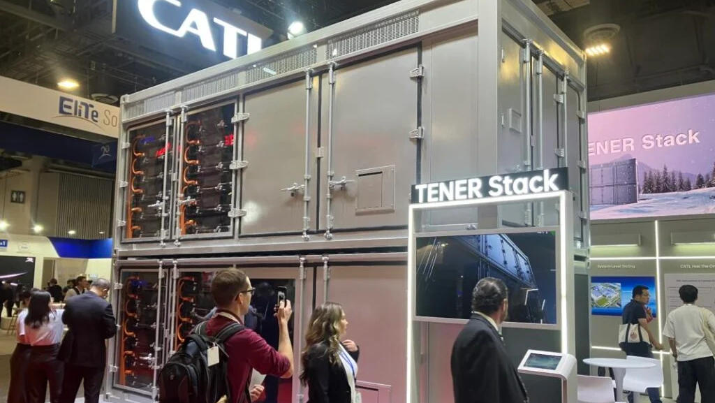 CATL Introduces Tener Sodium-Ion Storage System: 15,000 Cycles and 30-Year Life